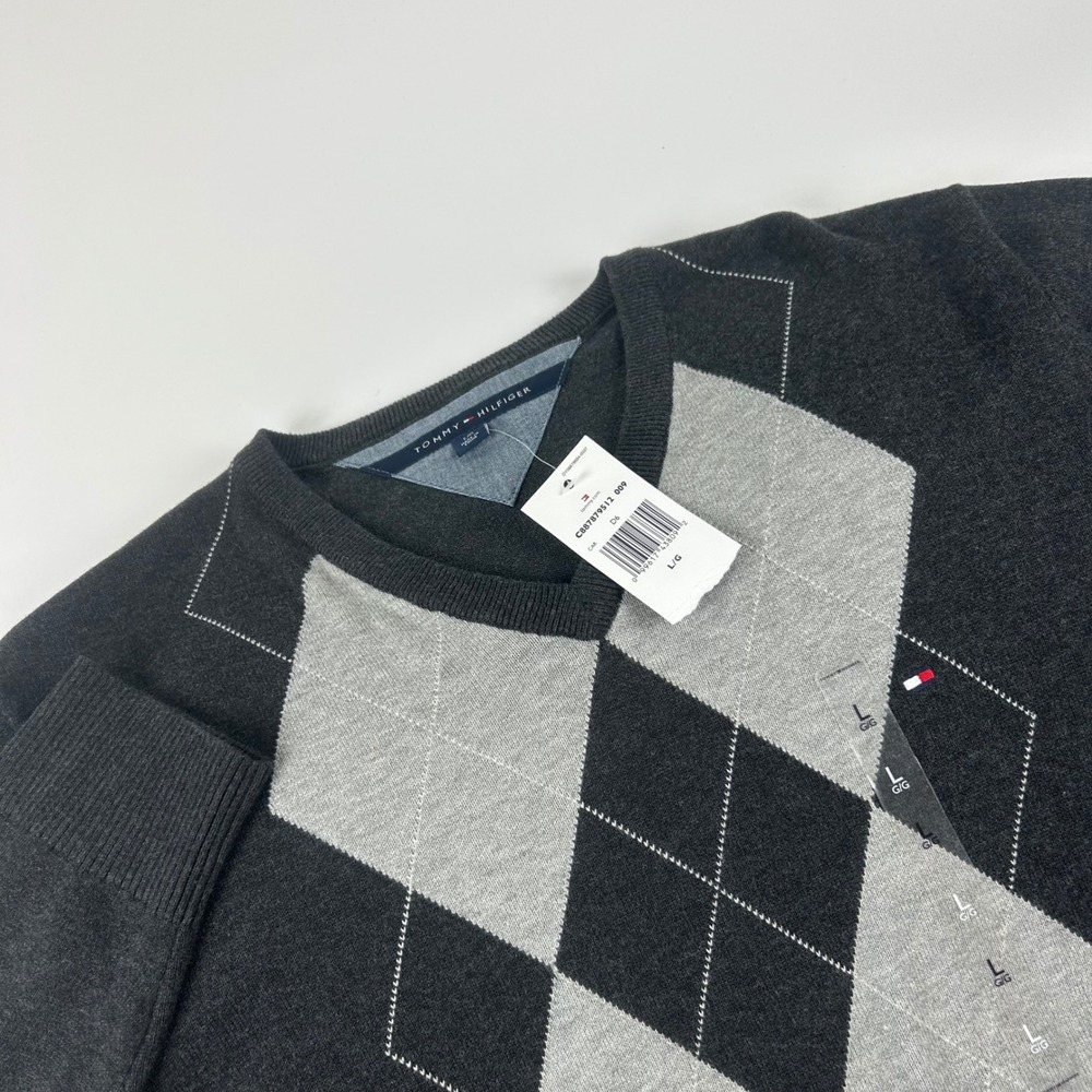 Tommy Hilfiger Mens L Argyle V-Neck Sweater Grey Charcoal Cotton NWT Preppy